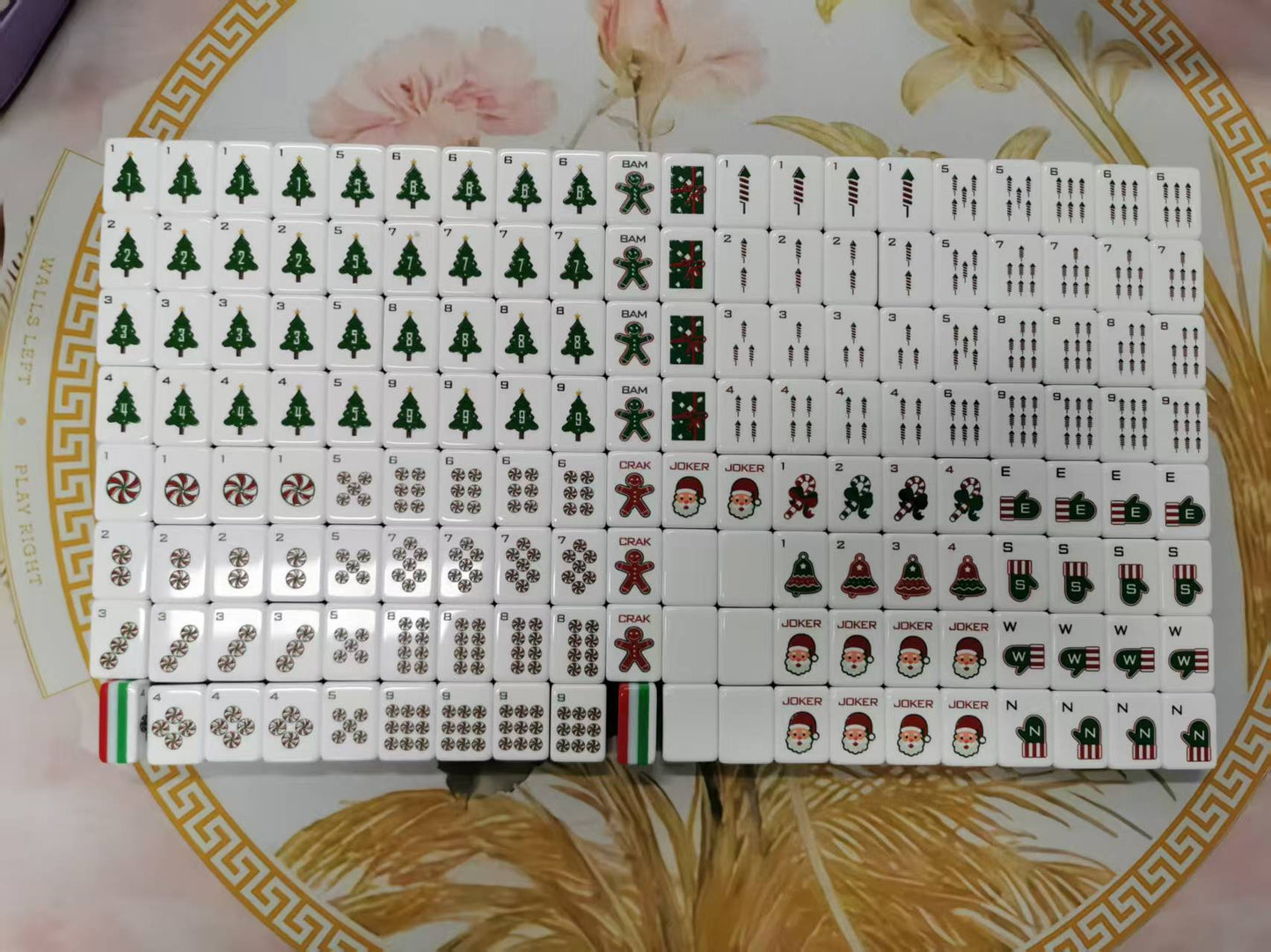 American Mahjong Christmas Theme Playing Cards, Festive Design Mahjong Tiles, Perfect for Holiday Games and Gatherings